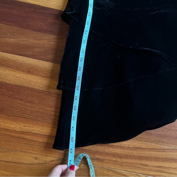 VINTAGE VELVET ASYMMETRICAL DRESS SHOULDER BOWS - Picture 6 of 8